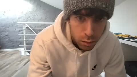 Snapshot of icyninesix chatting on December 17, 2024, 12:22 pm icyninesix online show from December 17, 2024, 12:22 pm