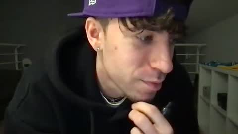 Snapshot of icyninesix chatting on January 31, 2025, 9:48 pm icyninesix online show from January 31, 2025, 9:48 pm