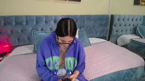 Icy online show from December 22, 2024, 11:33 am