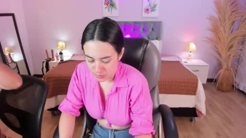 Icy online show from February 1, 2026, 11:53 am