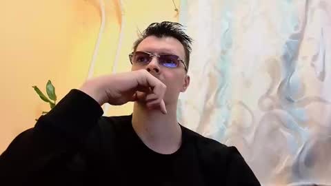 Snapshot of idici chatting on December 8, 2024, 10:03 pm idici online show from December 8, 2024, 10:03 pm