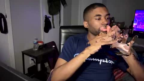 Snapshot of idropbabies chatting on December 30, 2024, 1:15 am UNO online show from December 30, 2024, 1:15 am