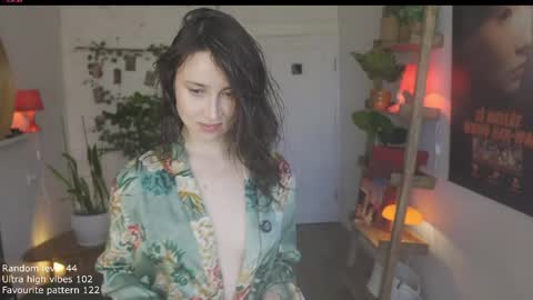 Belle online show from April 1, 2026, 10:05 am