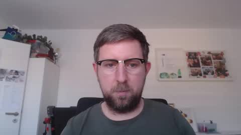 Snapshot of iggi2707 chatting on February 1, 2025, 2:13 pm ner d online show from February 1, 2025, 2:13 pm