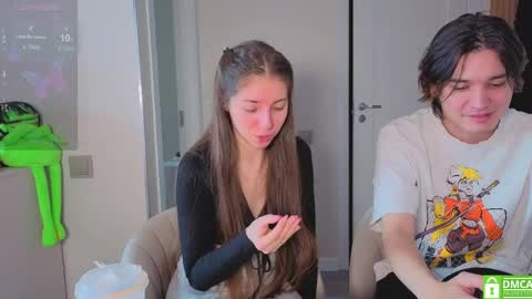 Julia and Mira online show from March 8, 2026, 8:18 am