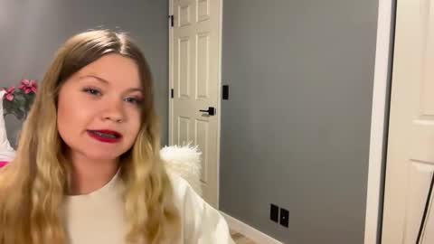 cassie online show from November 10, 2025, 12:31 am