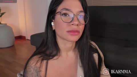 Lua     online show from March 22, 2026, 9:51 pm