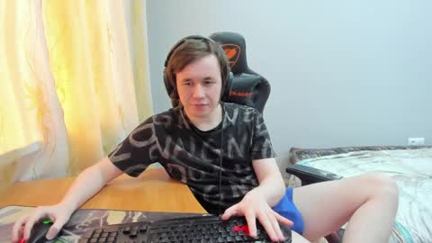 iliaskris online show from April 4, 2026, 9:51 am