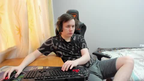 iliaskris online show from April 18, 2026, 3:10 am