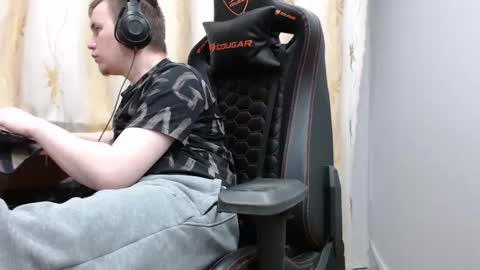 Snapshot of iliaskrisloveee chatting on November 6, 2025, 1:28 am lord online show from November 6, 2025, 1:28 am