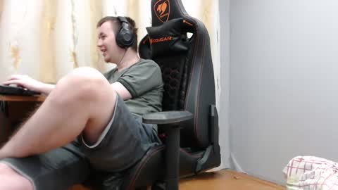 Snapshot of iliaskrisloveee chatting on November 15, 2025, 11:21 pm lord online show from November 15, 2025, 11:21 pm