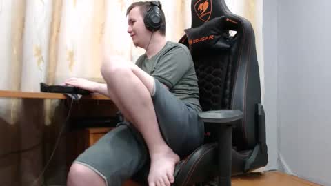 Snapshot of iliaskrisloveee chatting on November 17, 2025, 11:49 am lord online show from November 17, 2025, 11:49 am