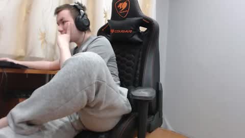 Snapshot of iliaskrisloveee chatting on November 26, 2025, 8:21 pm lord online show from November 26, 2025, 8:21 pm