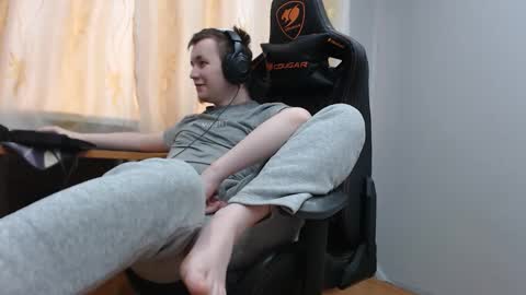 Snapshot of iliaskrisloveee chatting on November 27, 2025, 8:27 am lord online show from November 27, 2025, 8:27 am