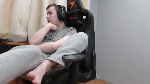 Snapshot of iliaskrisloveee chatting on November 29, 2025, 1:25 pm lord online show from November 29, 2025, 1:25 pm