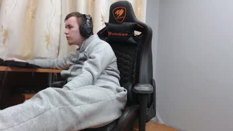 Snapshot of iliaskrisloveee chatting on November 30, 2025, 2:10 pm lord online show from November 30, 2025, 2:10 pm