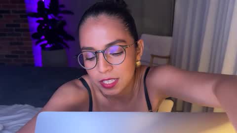 Snapshot of illaroom chatting on February 2, 2025, 2:06 am Kloe online show from February 2, 2025, 2:06 am