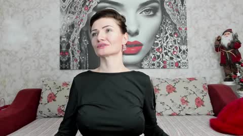 Snapshot of illegalbeauty87 chatting on December 23, 2024, 9:18 pm Ingrid or more easier...Miss  GoDDess Mistress online show from December 23, 2024, 9:18 pm