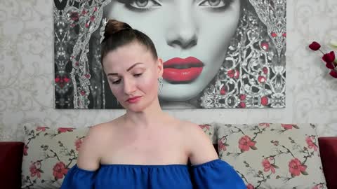 Snapshot of illegalbeauty87 chatting on February 1, 2025, 10:55 pm Ingrid or more easier...Miss  GoDDess Mistress online show from February 1, 2025, 10:55 pm