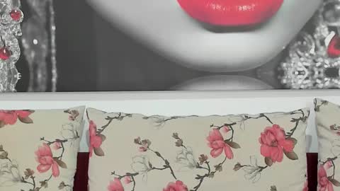 Snapshot of illegalbeauty87 chatting on October 1, 2025, 1:17 pm Ingrid or more easier...Miss  GoDDess Mistress online show from October 1, 2025, 1:17 pm