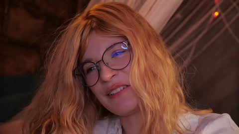 Lindsey and Candice online show from May 4, 2026, 8:38 pm