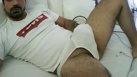 ilmangj90 online show from May 20, 2026, 10:10 am