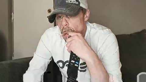 Ilovesquirterz1 online show from March 6, 2025, 7:36 am