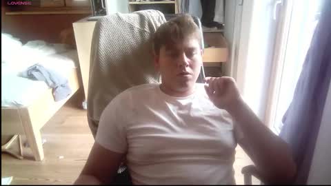 iloveyoutoo2000 online show from October 22, 2025, 1:00 pm