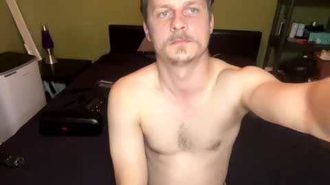 Snapshot of iluvasssss chatting on February 22, 2025, 7:56 am Iluvasssss online show from February 22, 2025, 7:56 am