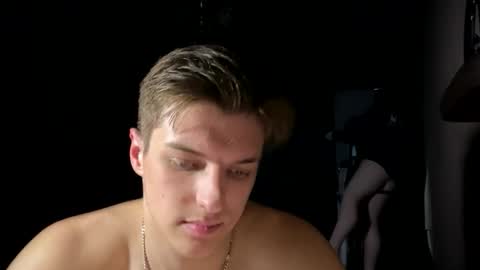 ilyahrr online show from April 9, 2026, 10:04 pm