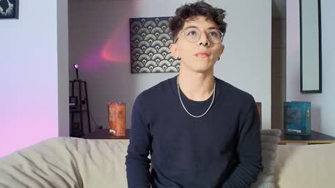 IM  THOMAS online show from September 9, 2025, 3:28 am