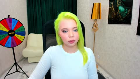 Roxy online show from January 13, 2025, 7:42 pm