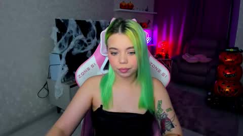 Roxy online show from October 26, 2025, 5:30 pm