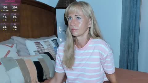 Snapshot of im_beautiful chatting on October 30, 2025, 12:50 pm Christine - online show from October 30, 2025, 12:50 pm