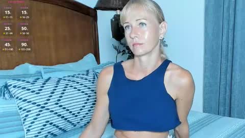 Snapshot of im_beautiful chatting on November 14, 2025, 1:10 pm Christine - online show from November 14, 2025, 1:10 pm