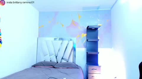 im_brittany_333 online show from February 15, 2026, 9:52 am