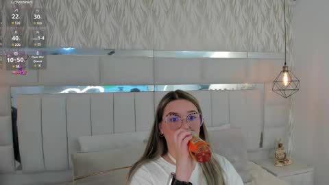 DAHLIA online show from January 3, 2025, 8:22 pm