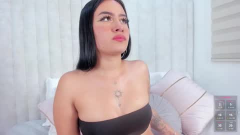 Snapshot of im_giselle_ chatting on October 30, 2025, 6:15 am Giselle online show from October 30, 2025, 6:15 am