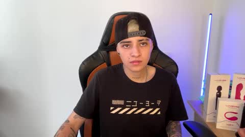 Laia online show from February 8, 2025, 1:11 pm