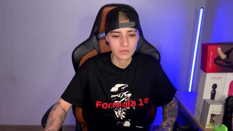 Laia online show from February 19, 2025, 11:25 pm