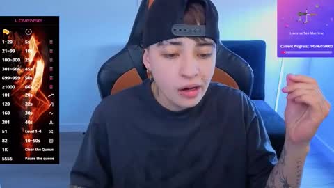 Laia online show from September 12, 2025, 7:25 pm