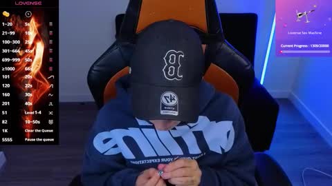 Laia online show from September 25, 2025, 9:29 pm