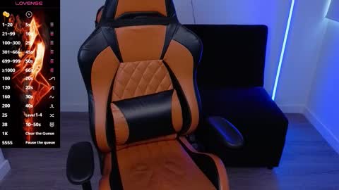 Laia online show from October 26, 2025, 9:53 pm