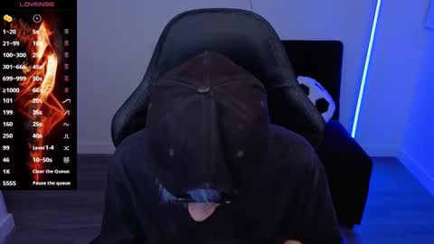 Laia online show from November 18, 2025, 11:26 pm