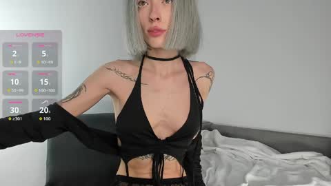 Im Lure online show from May 3, 2026, 5:52 pm