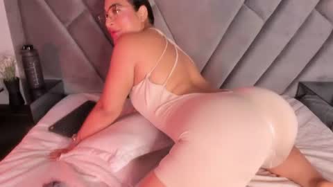 Snapshot of im_natalieefoster chatting on June 20, 2026, 10:29 am natalie online show from June 20, 2026, 10:29 am