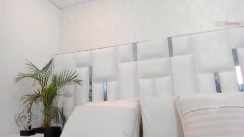 Nika online show from November 7, 2025, 4:07 pm