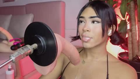 Perla online show from January 16, 2026, 3:10 am