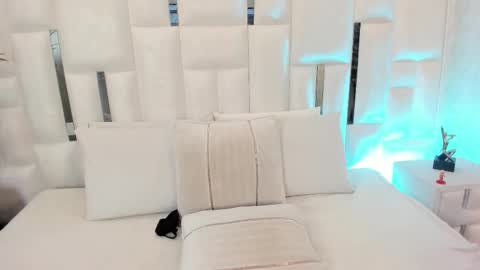 Tara Black online show from January 16, 2026, 4:16 am