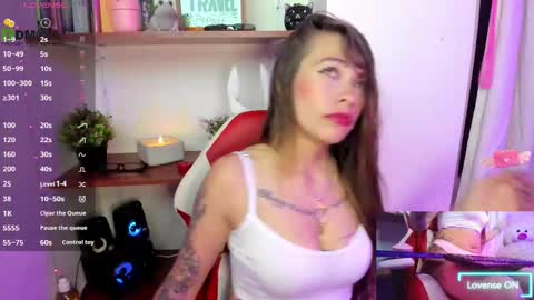 Lisa Hyga online show from November 2, 2025, 11:07 pm